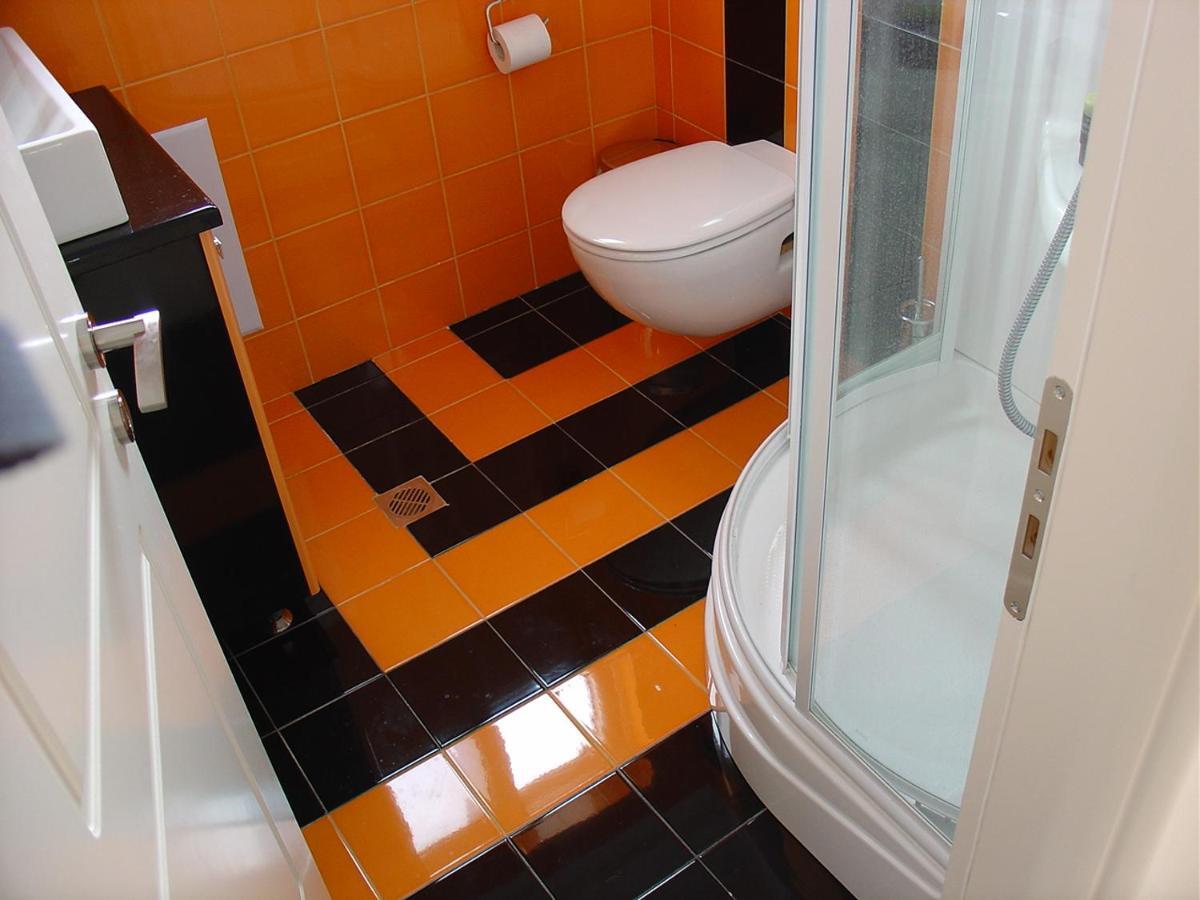 Verga First Floor Apartment ภายนอก รูปภาพ